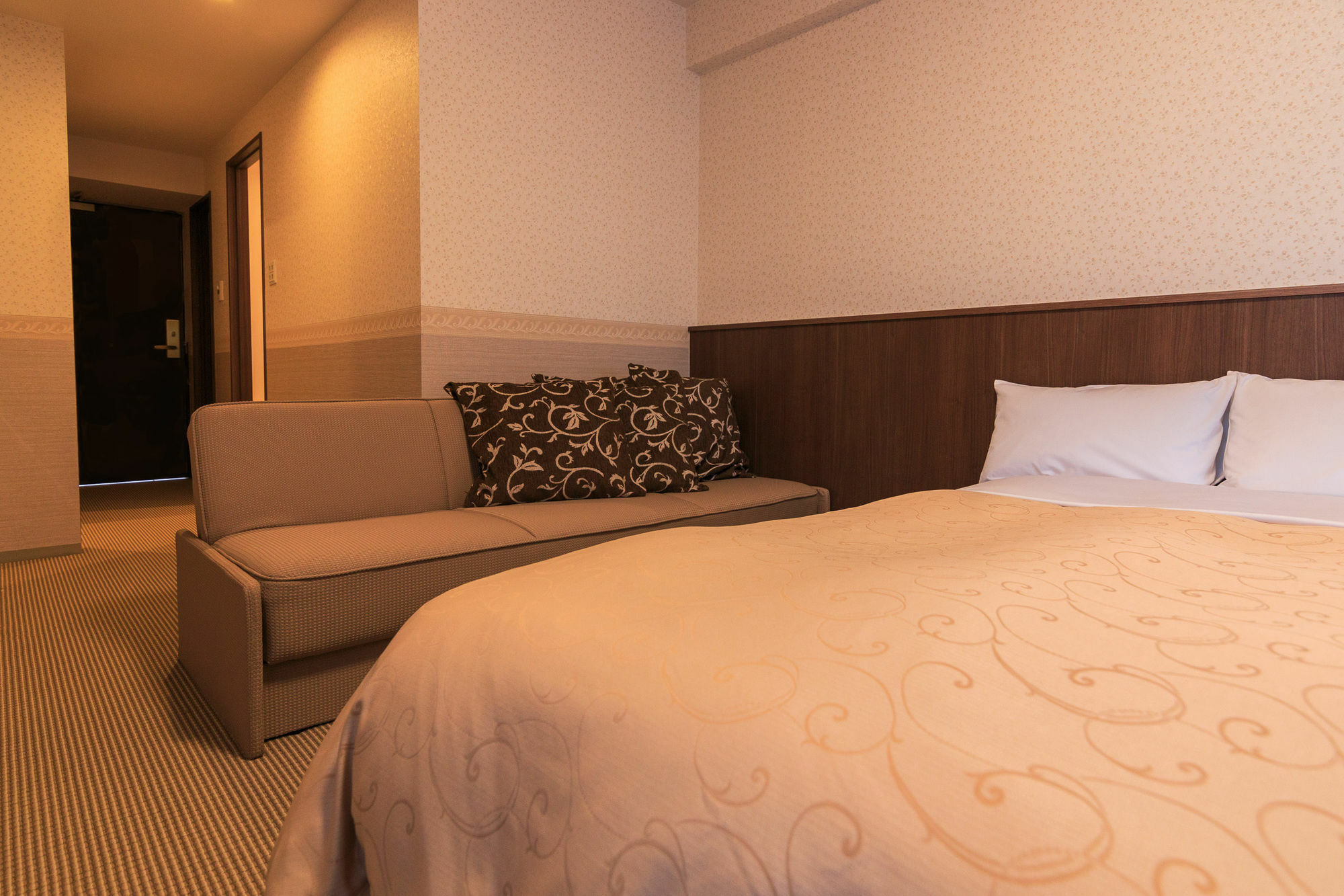 Hotel Quartz Shin-Oszaka Kültér fotó
