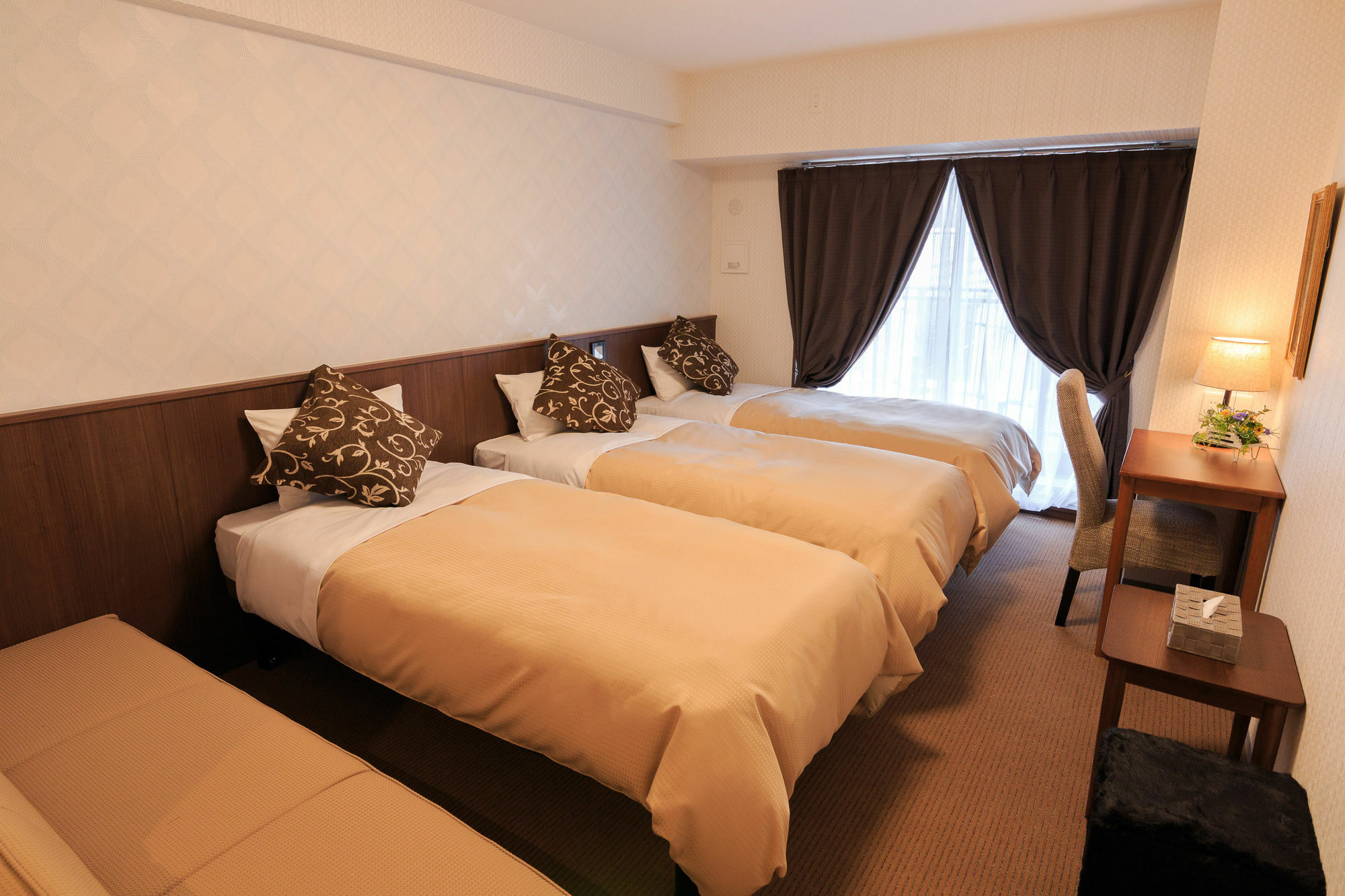 Hotel Quartz Shin-Oszaka Kültér fotó